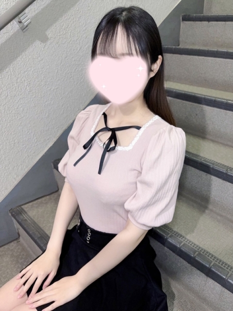 もえ【無敵のアイドル系スレンダー巨乳】2