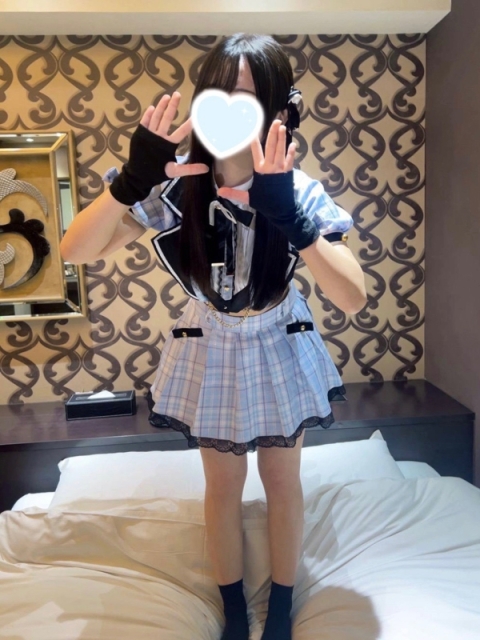 こころ【リピ率90％‼未経験の逸材‼愛嬌抜群の美少女】4