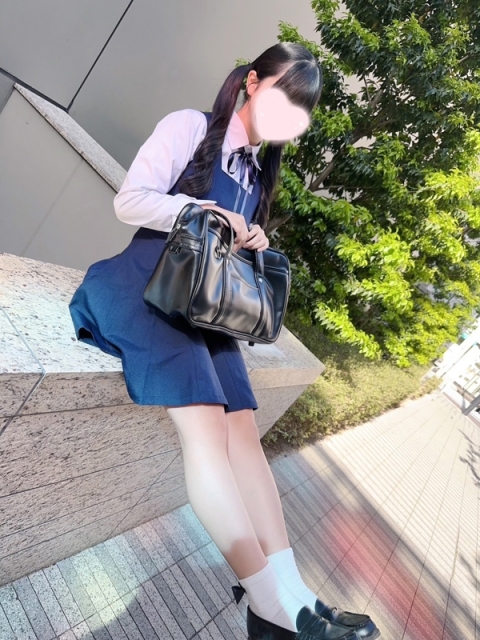 うい【童顔ロリカワな純粋大学生】2