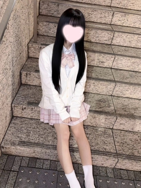 りり【まるでJC‼幼くて従順な超ロリ系美少女】2