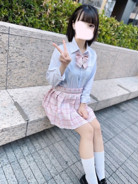 ねね【庇護欲をかきたてる小柄ロリ】3