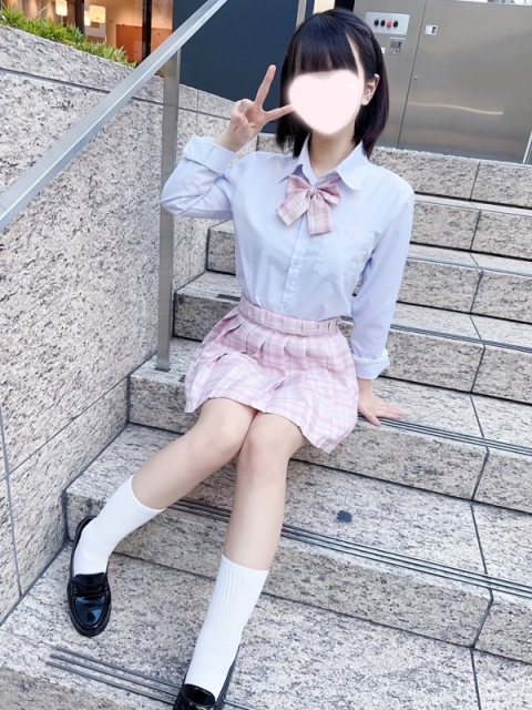 ねね【庇護欲をかきたてる小柄ロリ】5