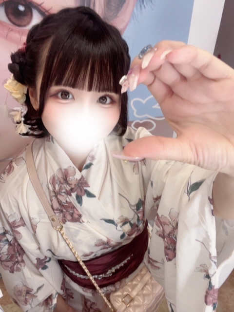 ねね【庇護欲をかきたてる小柄ロリ】3